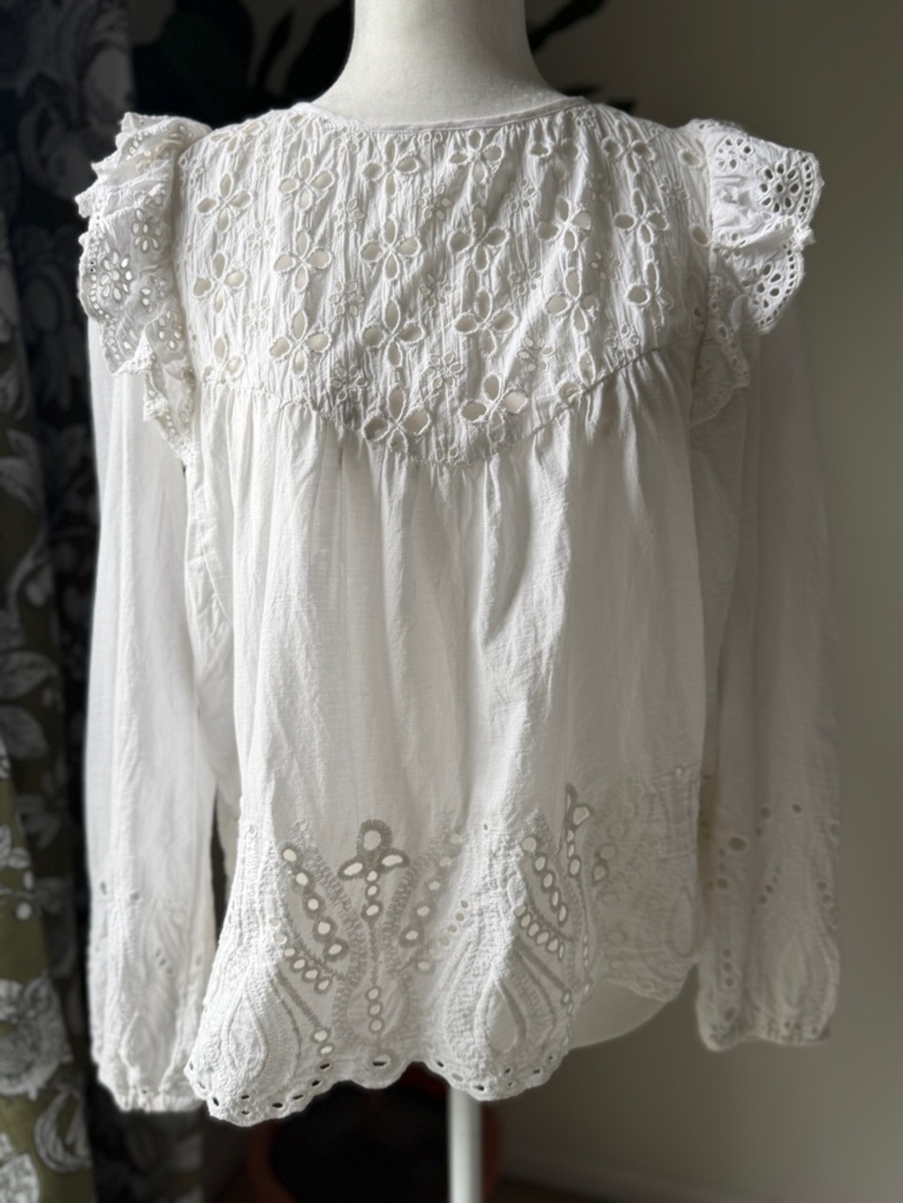 White Eyelet Lace Yoke Long-Sleeve Women's Top